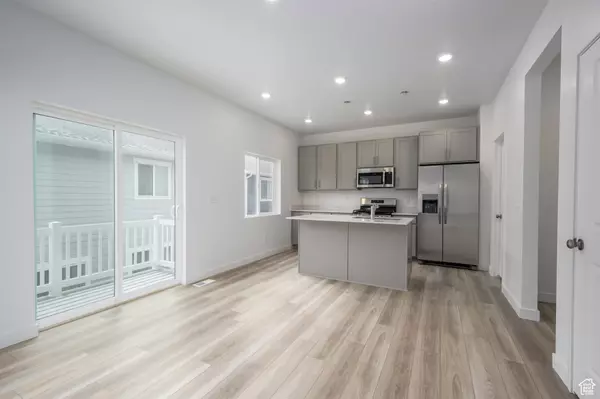 Saratoga Springs, UT 84045,1949 N FIREBALL LN W #1350