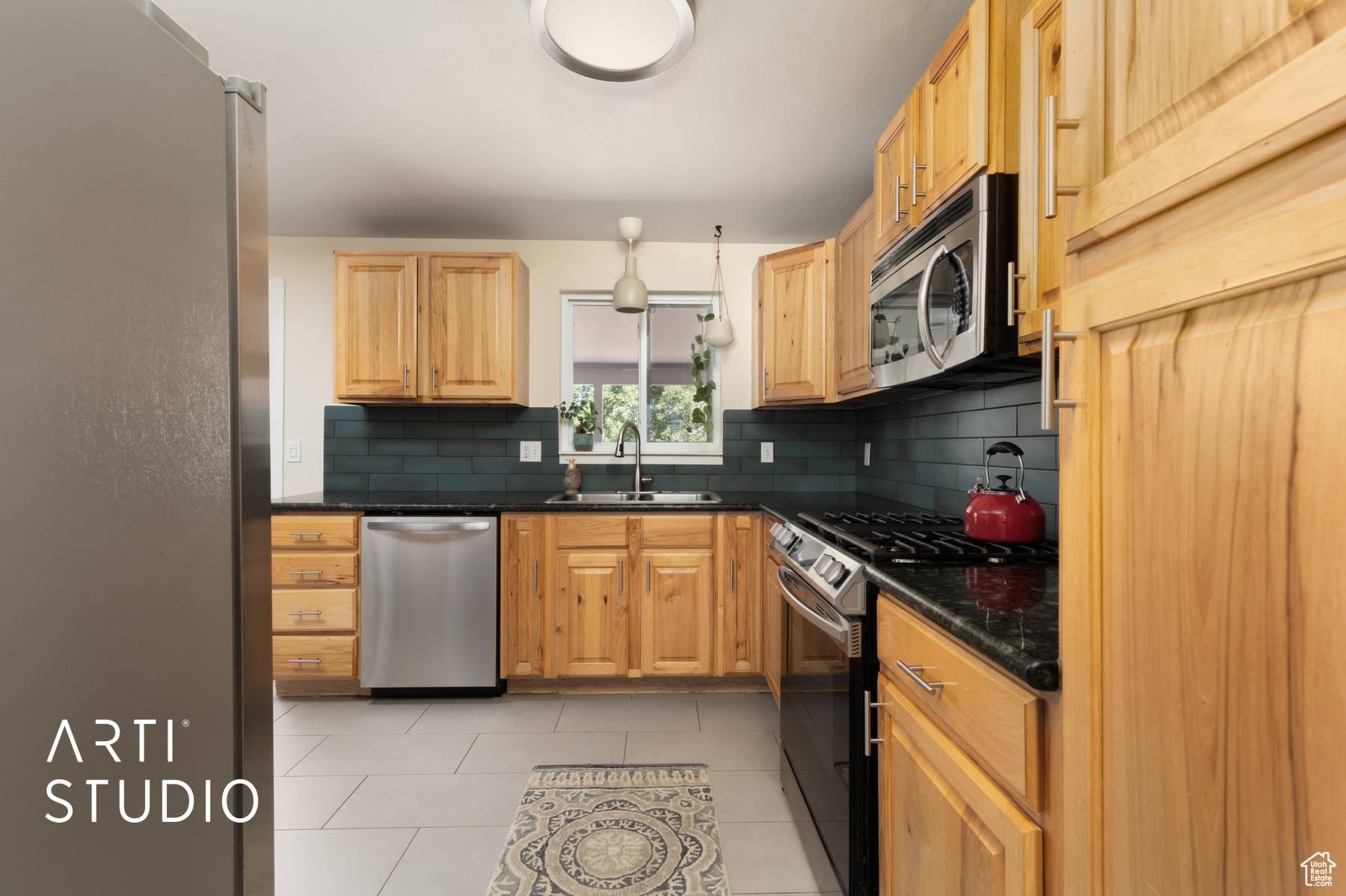 Cottonwood Heights, UT 84121,2837 E BRIDGEWATER DR