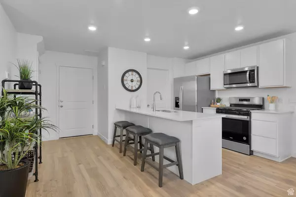 Saratoga Springs, UT 84045,103 N CARPENTER LN #1808
