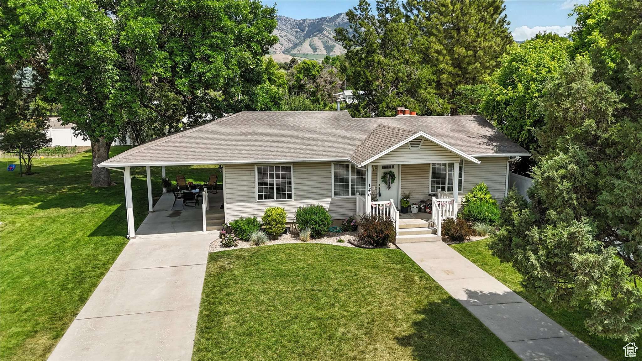 140 N 100 W, Hyde Park, UT 84318