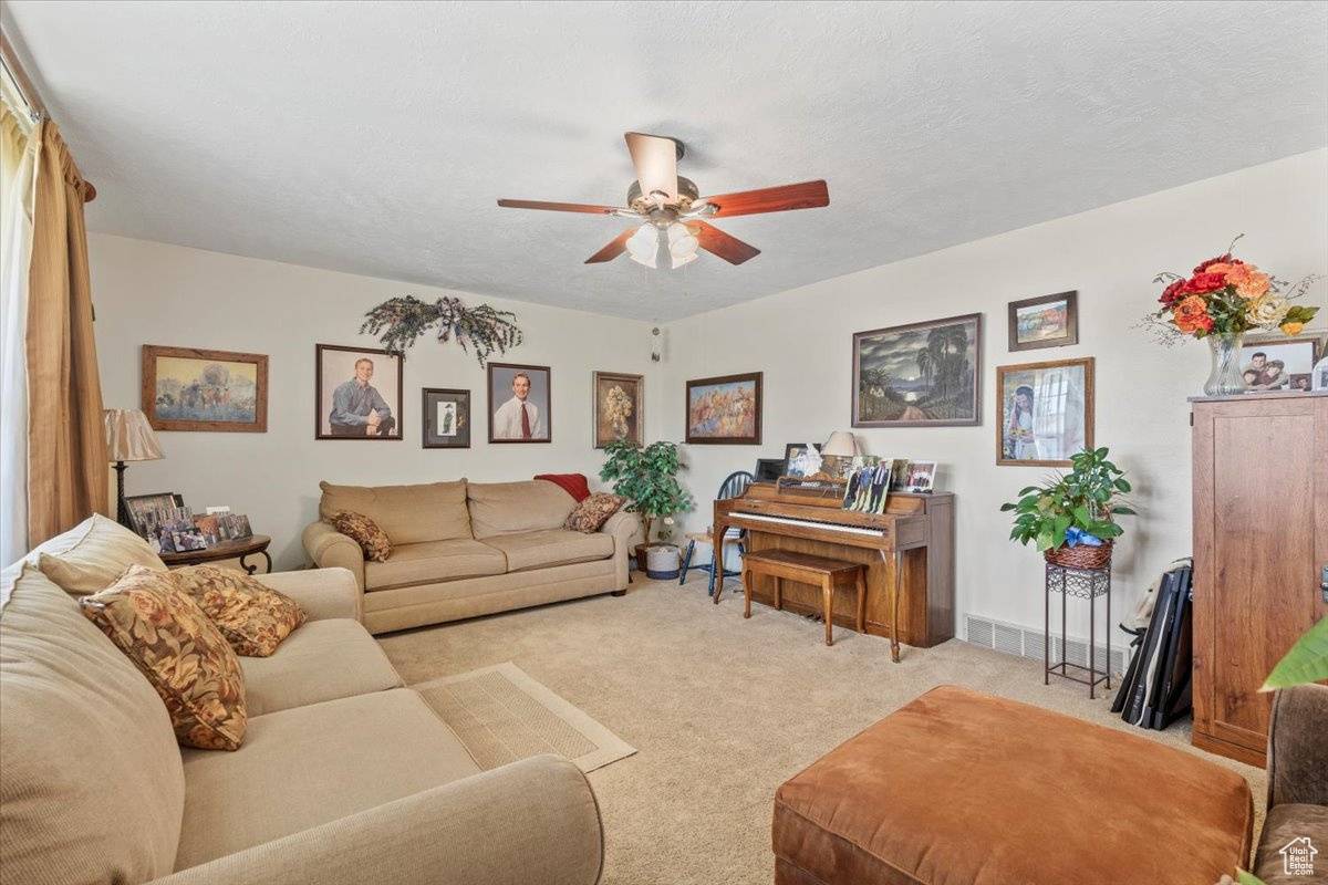 Orem, UT 84097,875 E 400 N