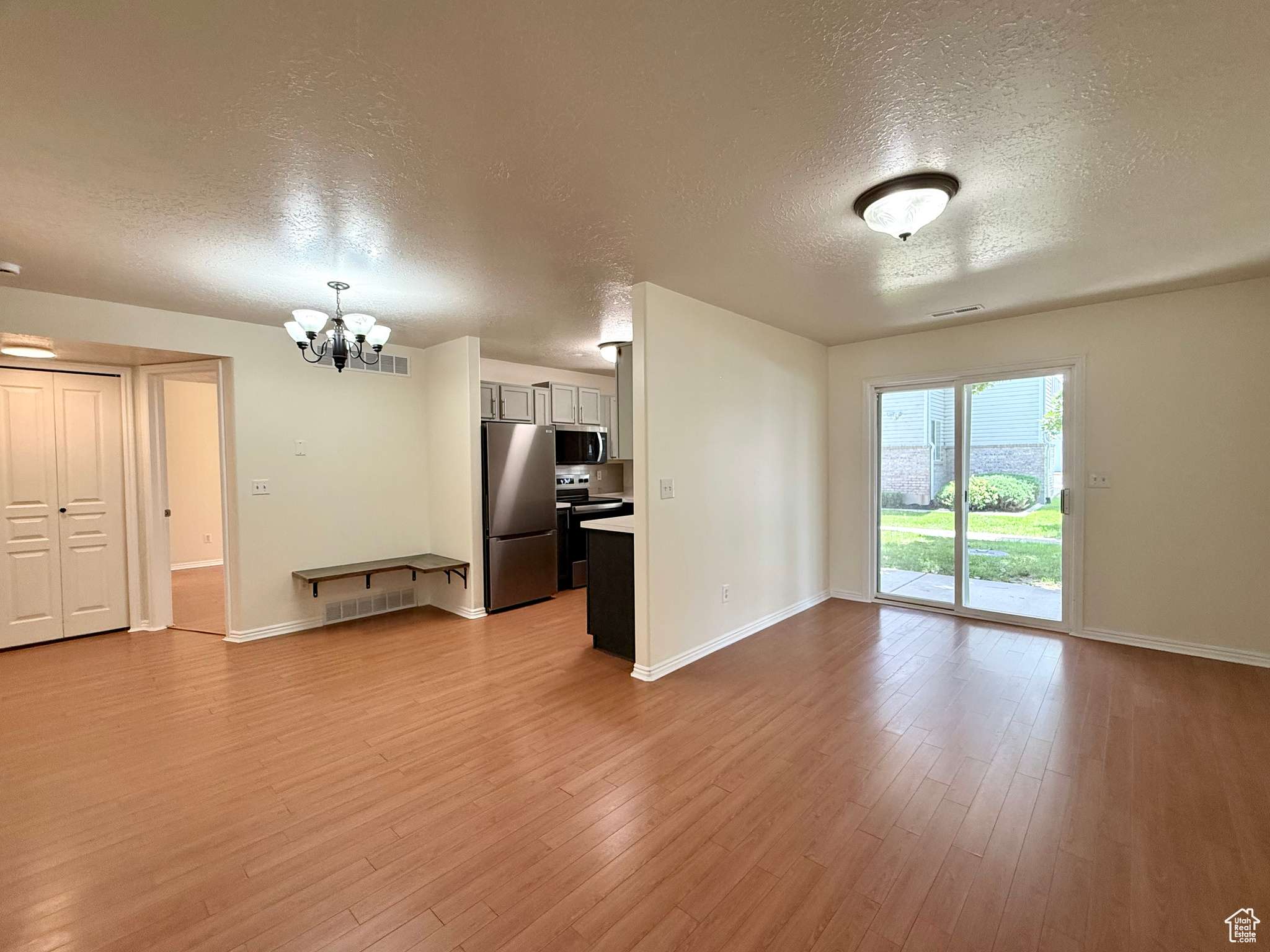 North Ogden, UT 84414,2421 N 400 E #E7