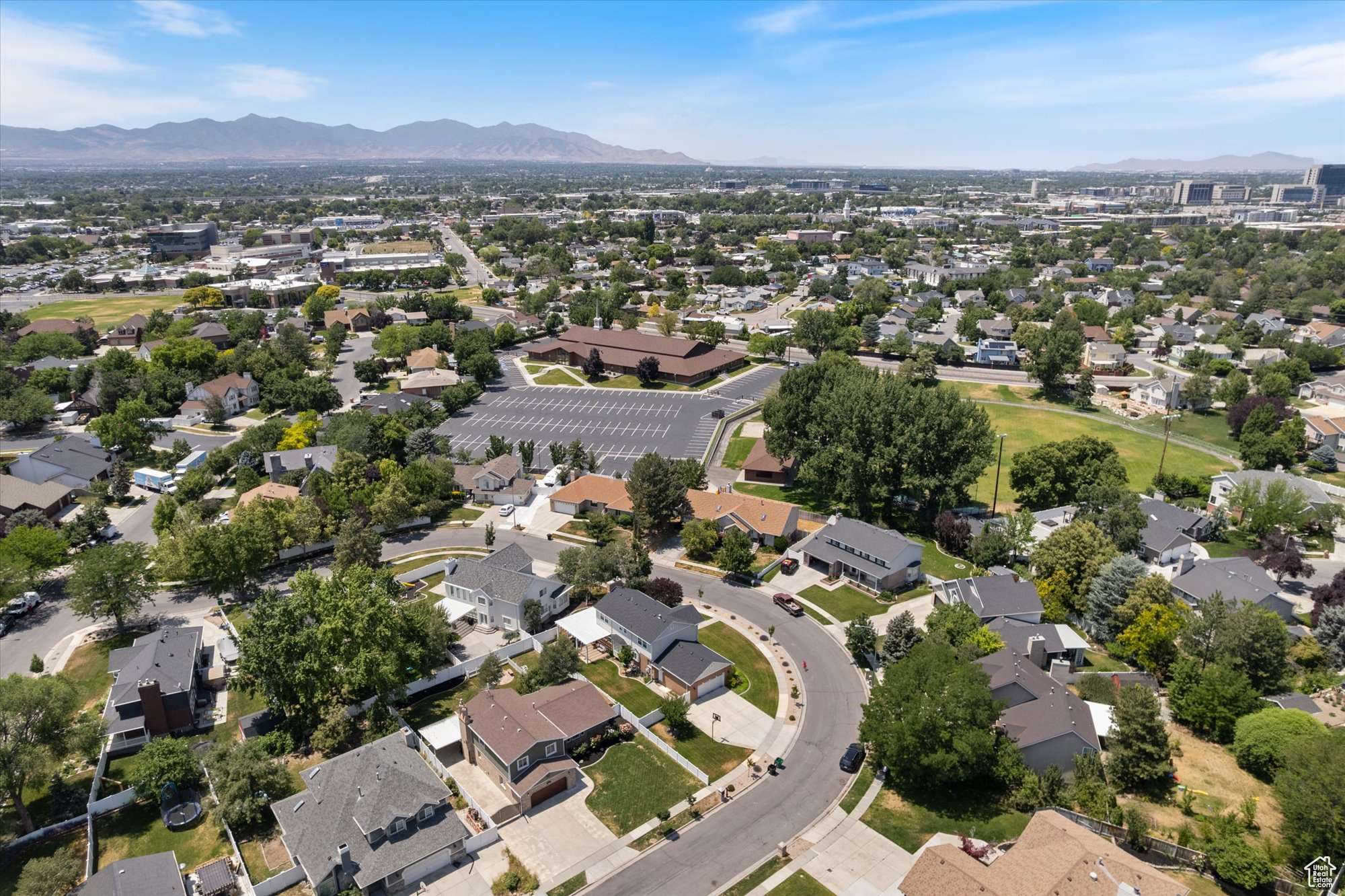 Murray, UT 84107,5760 S SURREYRUN RD E