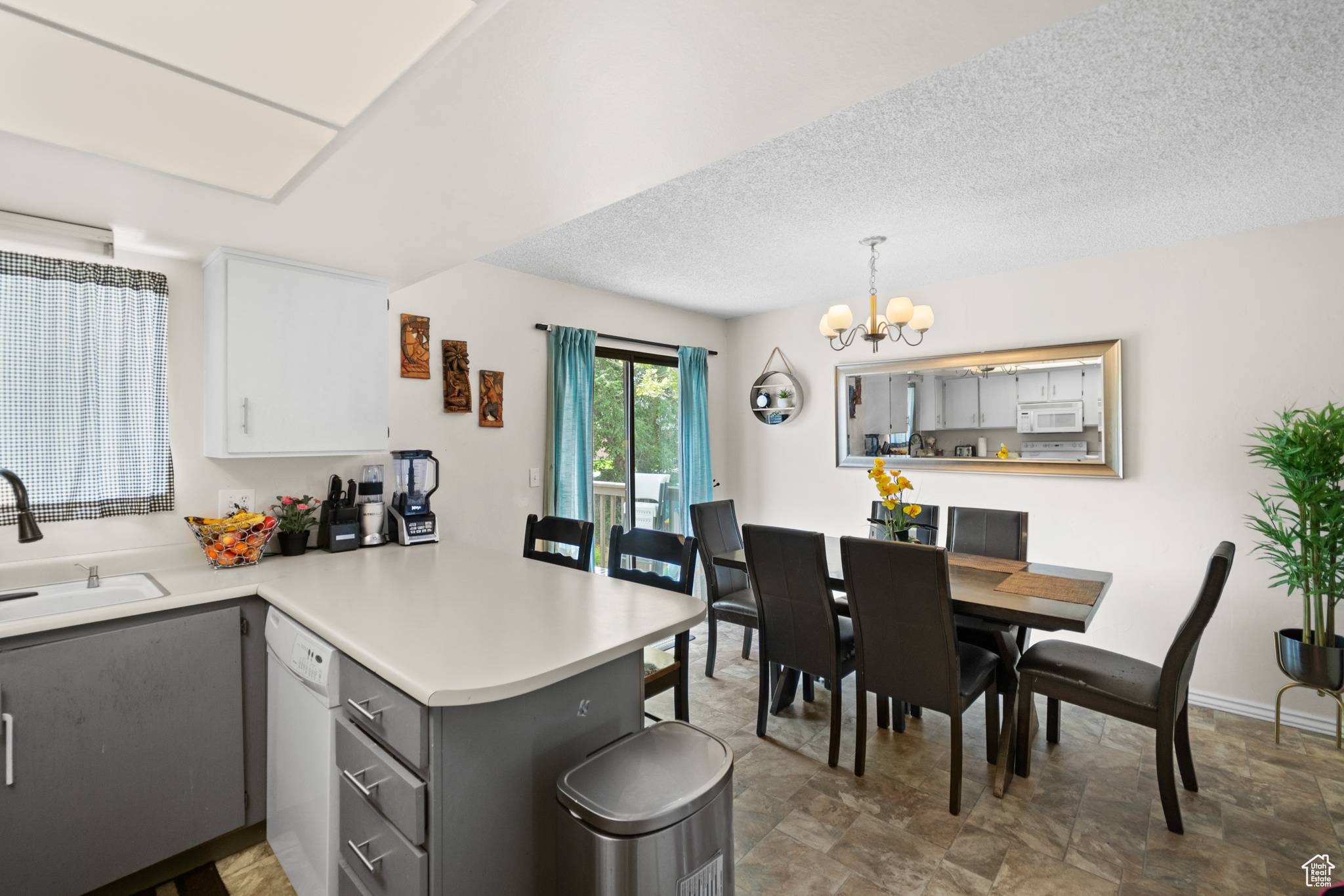 West Valley City, UT 84120,3351 S HUNTER CT W
