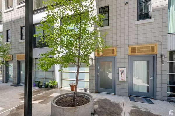 360 W 300 S #233, Salt Lake City, UT 84101