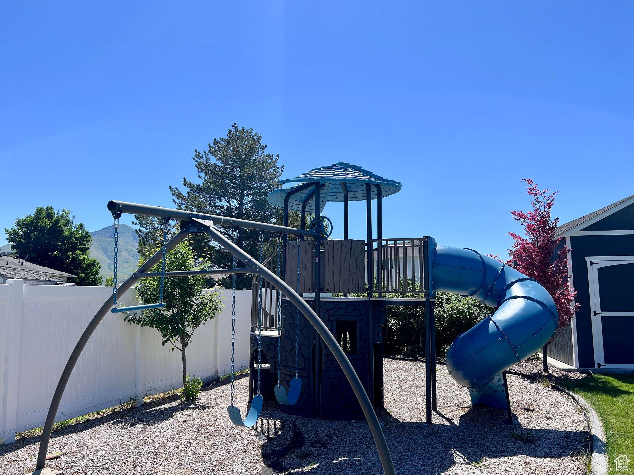 Hyrum, UT 84319,497 S 400 E