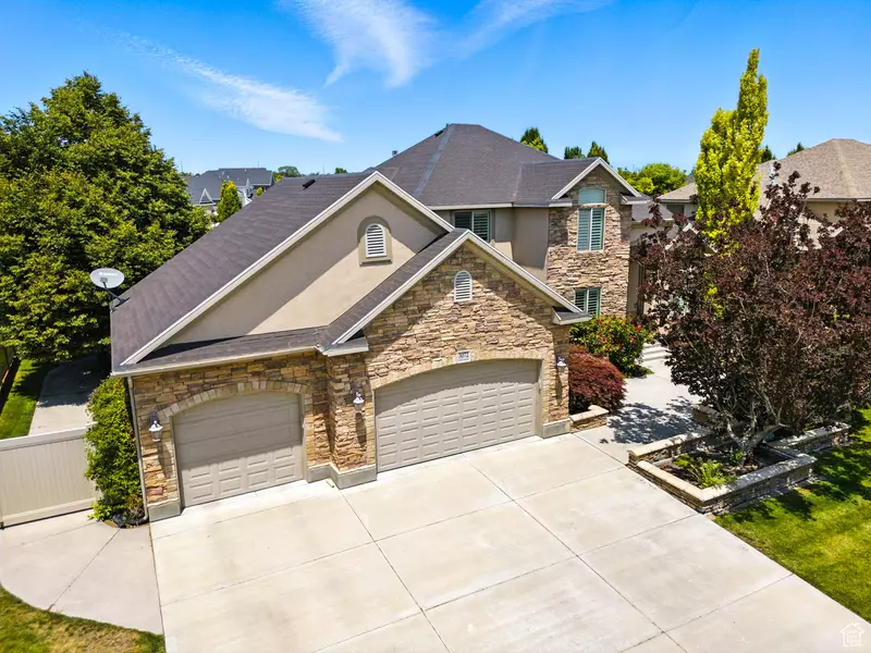 3072 W CURRENT CREEK DR, South Jordan, UT 84095