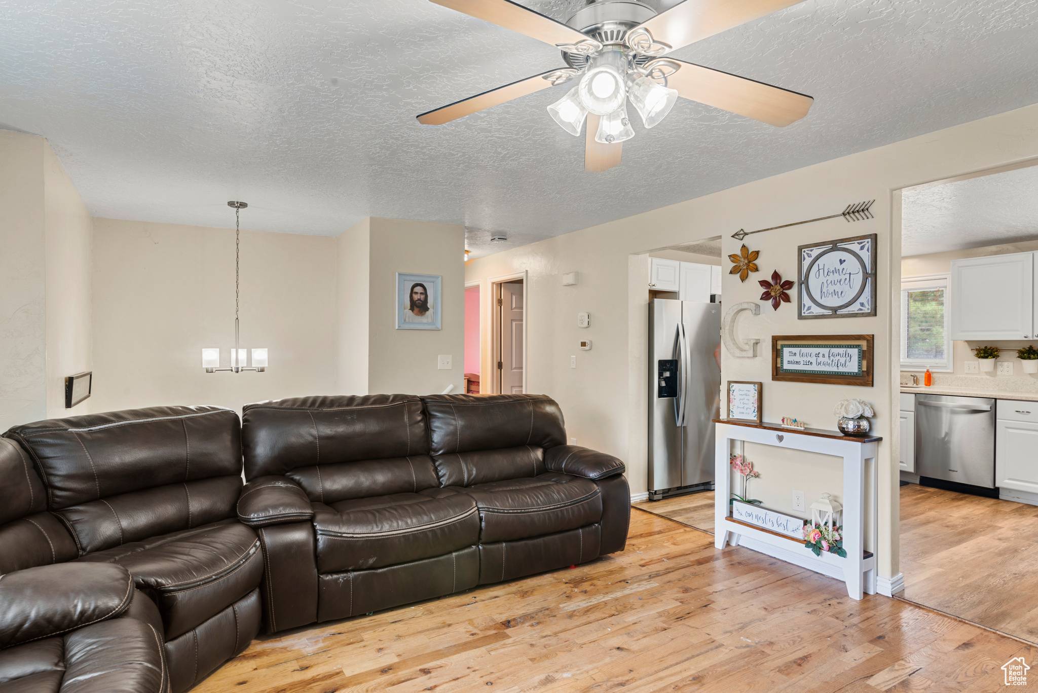 Clinton, UT 84015,2624 N 770 W
