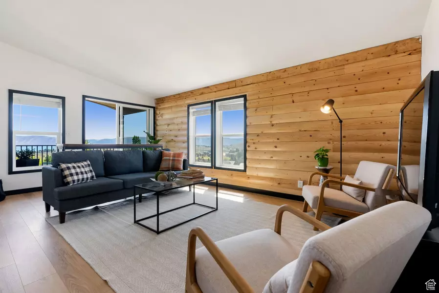 294 W BOGGIE CIR, Garden City, UT 84028
