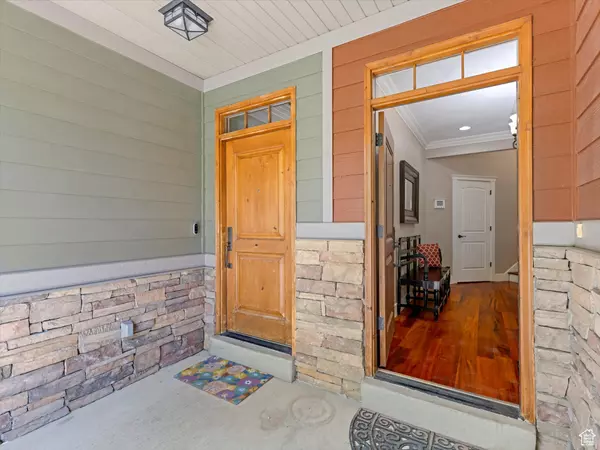 Holladay, UT 84117,4828 BROOKS WAY