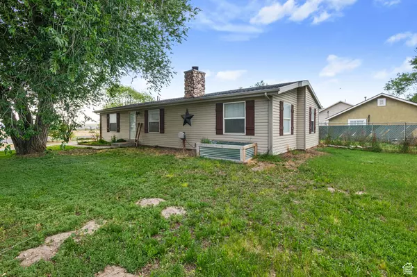 7194 W SCHULER AVE, West Valley City, UT 84128