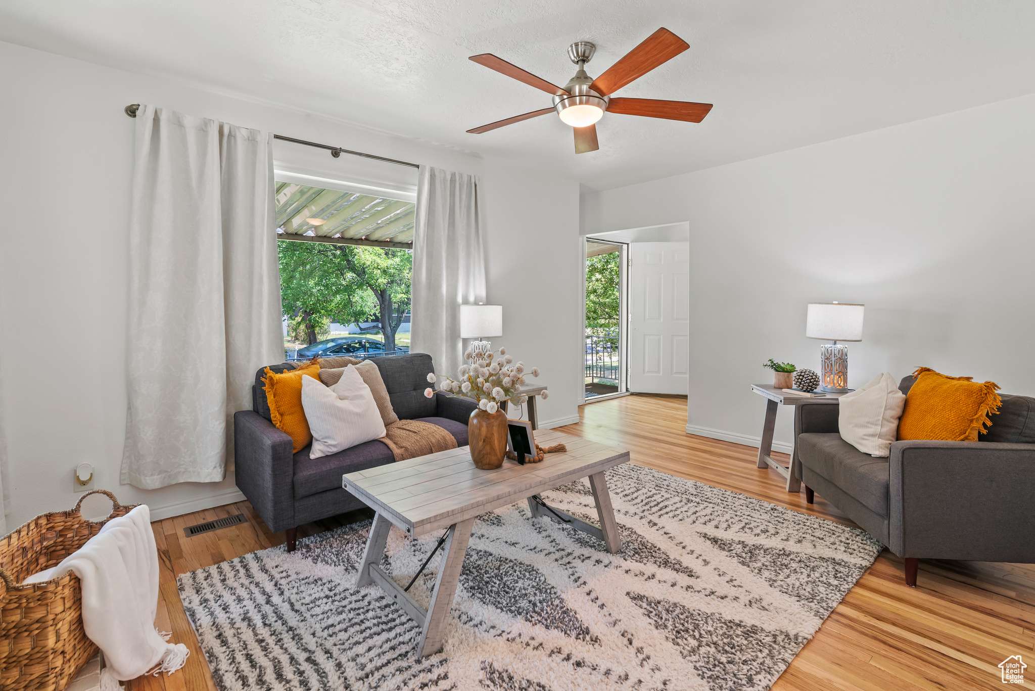 Provo, UT 84606,722 E 50 S