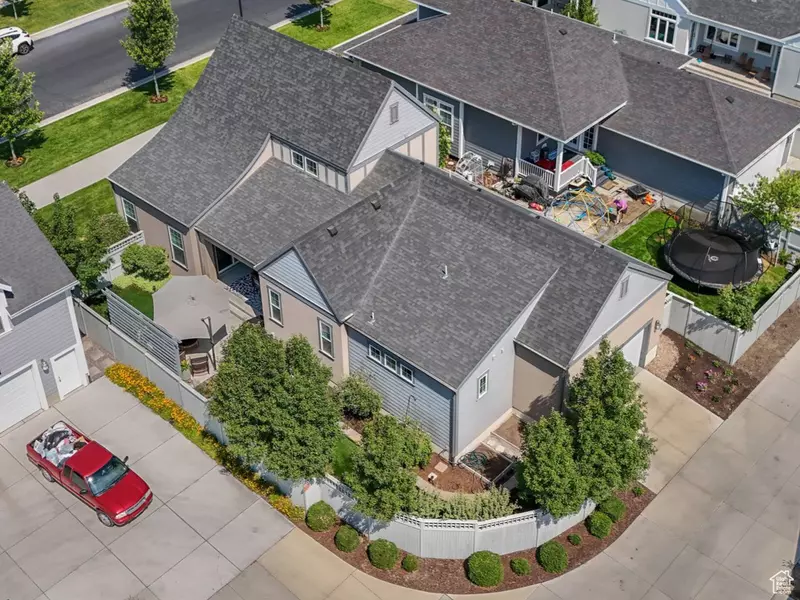 10617 S SPLIT ROCK DR, South Jordan, UT 84009
