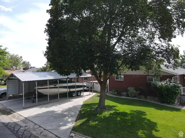 Holladay, UT 84124,2936 E LA JOYA DR S