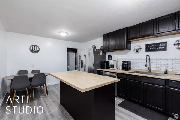 Washington Terrace, UT 84405,4370 S 175 E