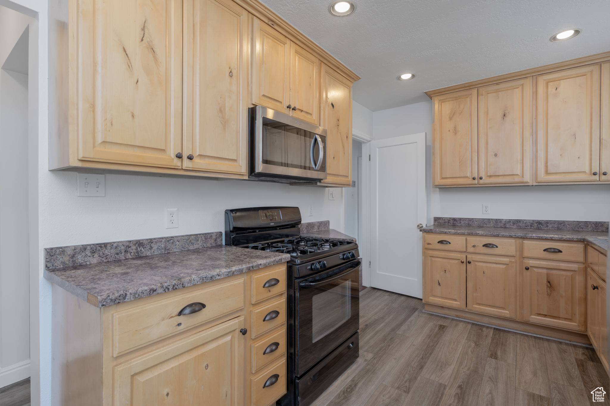 Provo, UT 84604,1302 N 300 W
