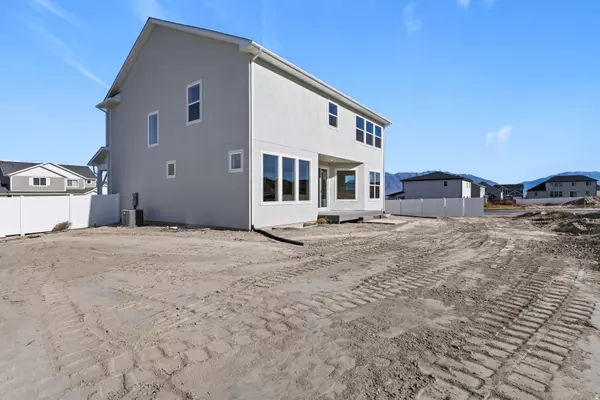 Saratoga Springs, UT 84045,1117 W MAHOGANY ST