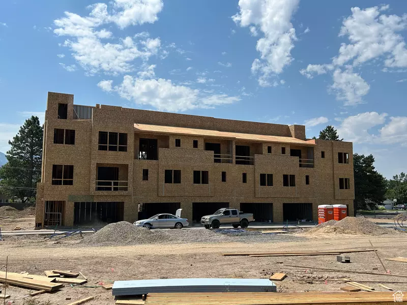 2172 E RISING WOLF LN S #16, Holladay, UT 84117