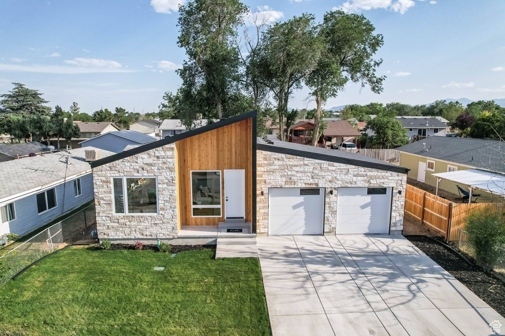 West Jordan, UT 84088,3839 W SADDLER DR