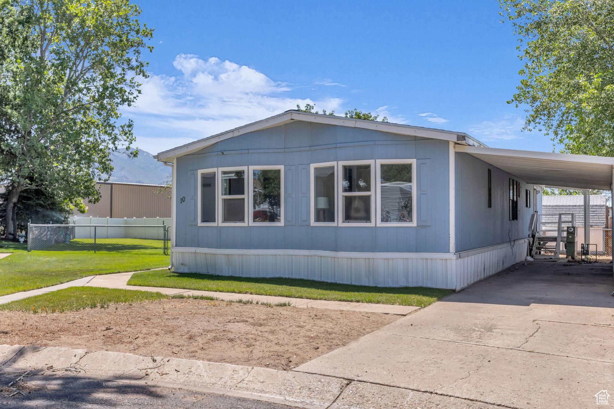 Layton, UT 84040,935 E 3000 N #10