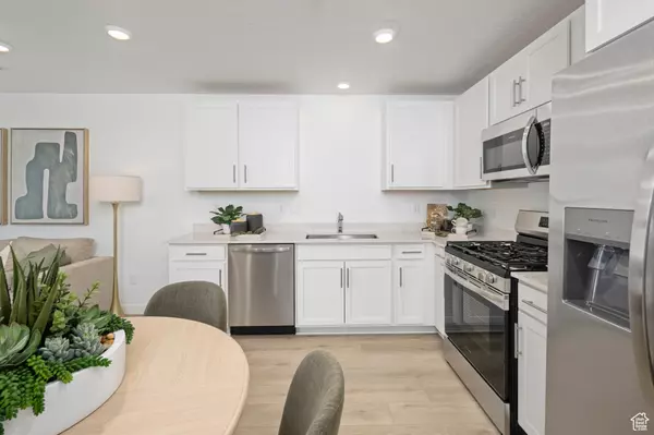 Santaquin, UT 84655,666 W FROST ST N #98