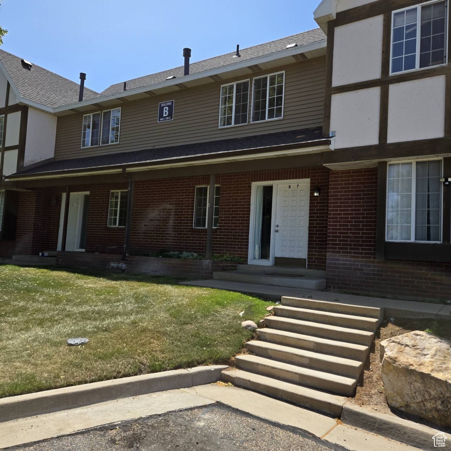 Clearfield, UT 84015,488 E 200 S #7B