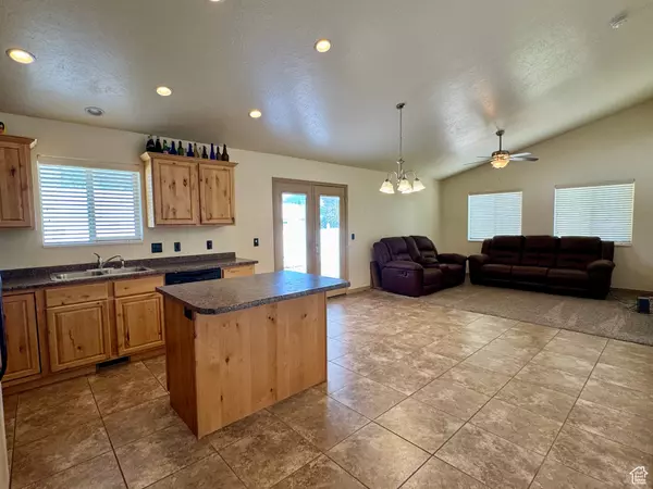 Fillmore, UT 84631,225 W 200 N