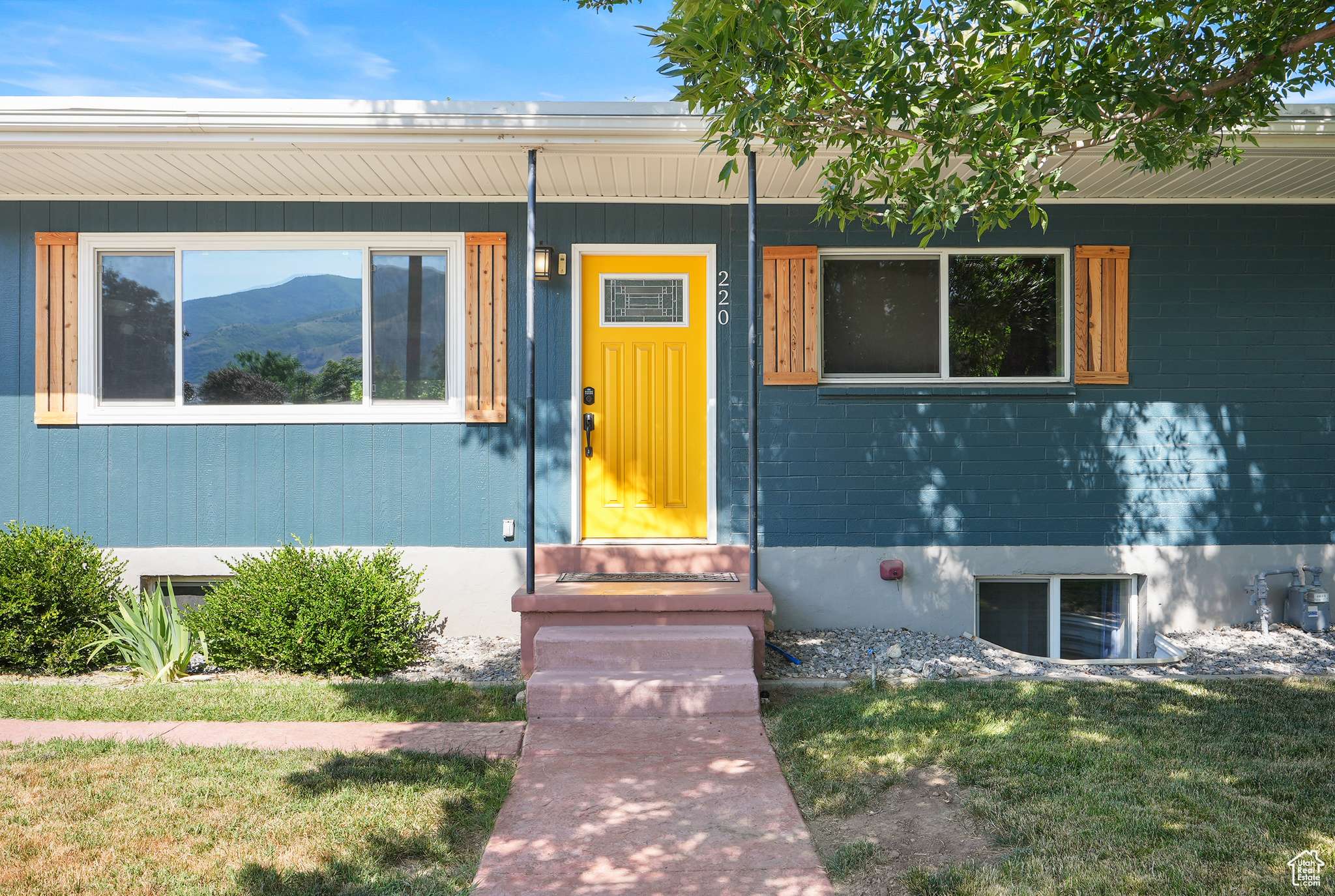 Kaysville, UT 84037,220 S 600 E