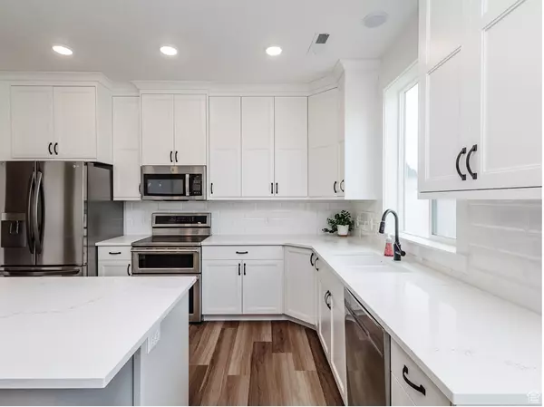 Nibley, UT 84321,374 W ROPELATO DR S