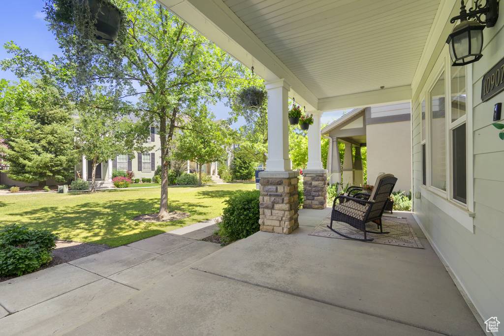 South Jordan, UT 84009,10907 TAHOE WAY