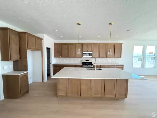 Eagle Mountain, UT 84005,2969 N KINGBIRD DR #614