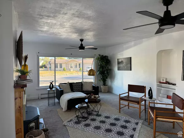 Midvale, UT 84047,220 E GREENWOOD AVE