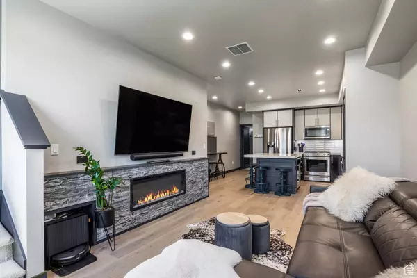 Park City, UT 84098,6627 MOUNTAIN ALDER WAY
