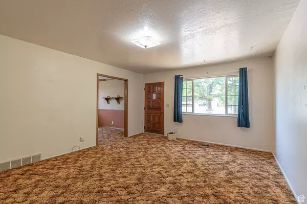 Logan, UT 84321,570 N 400 W