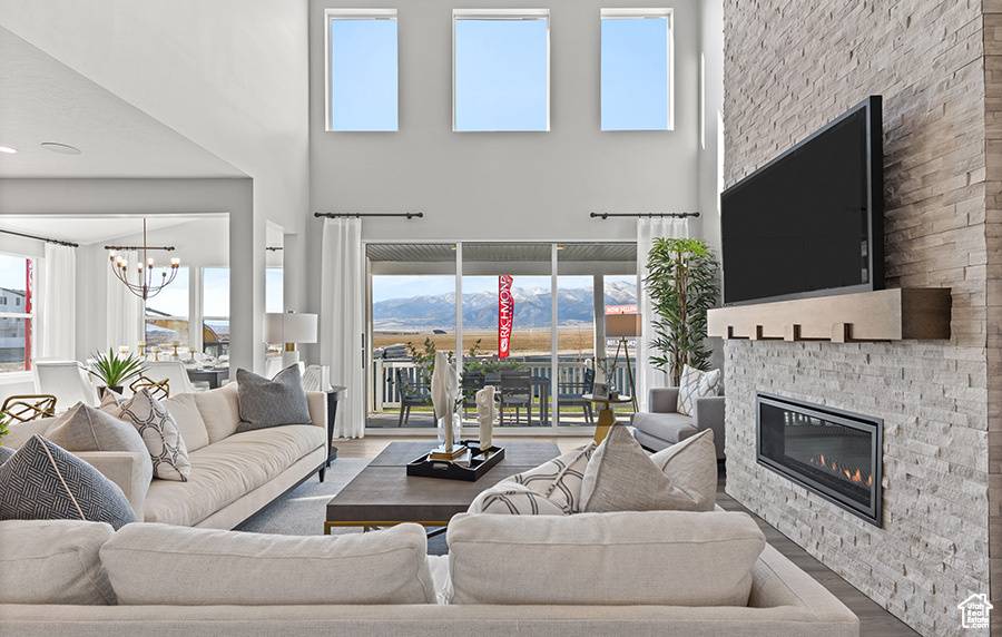 Saratoga Springs, UT 84045,866 W BROCKET ST W #243