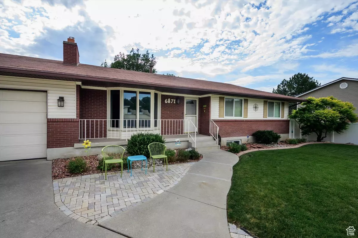 West Jordan, UT 84084,6871 S ALFALFA CIR