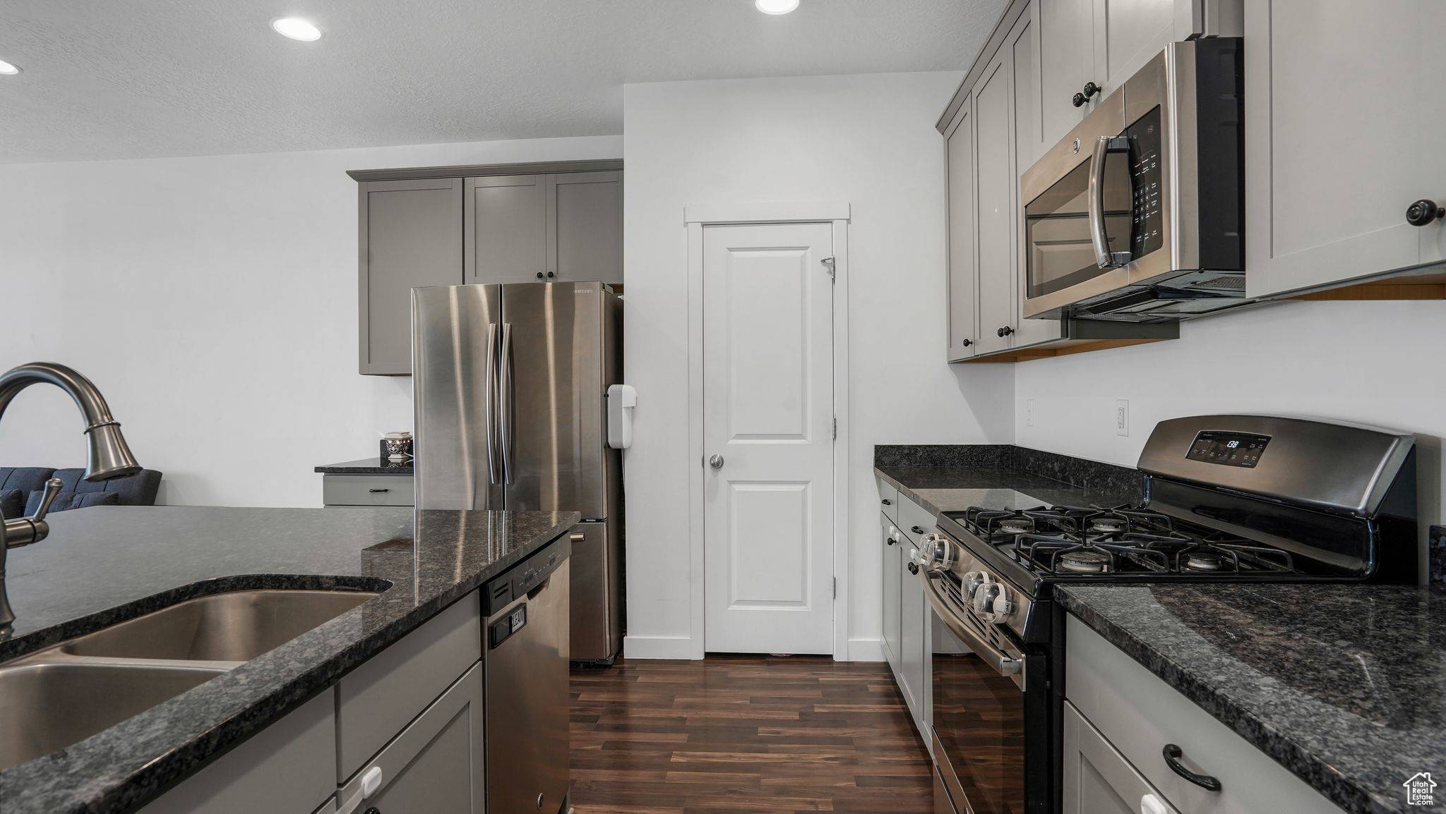 Salt Lake City, UT 84118,5681 W PELICAN RIDGE LN