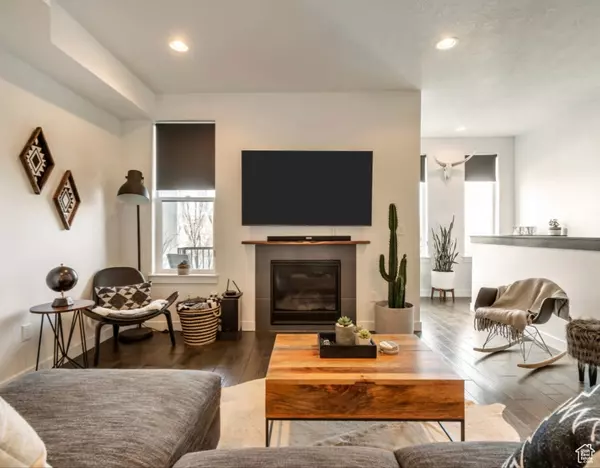 North Salt Lake, UT 84054,70 E NORTH TOWNE LN N