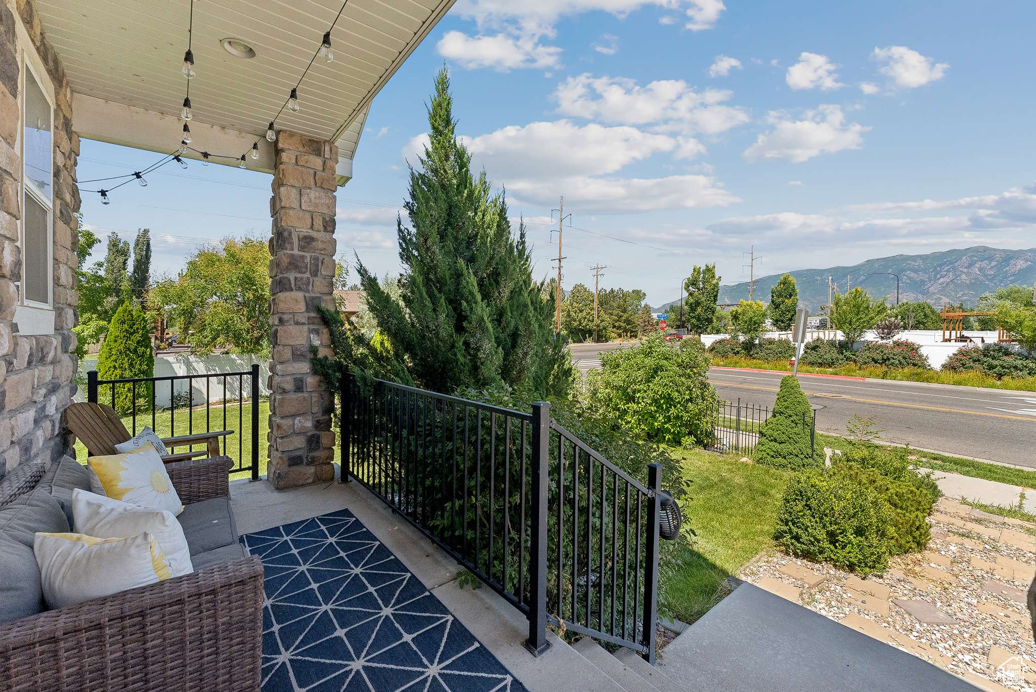 Layton, UT 84041,979 N COLD WAY W