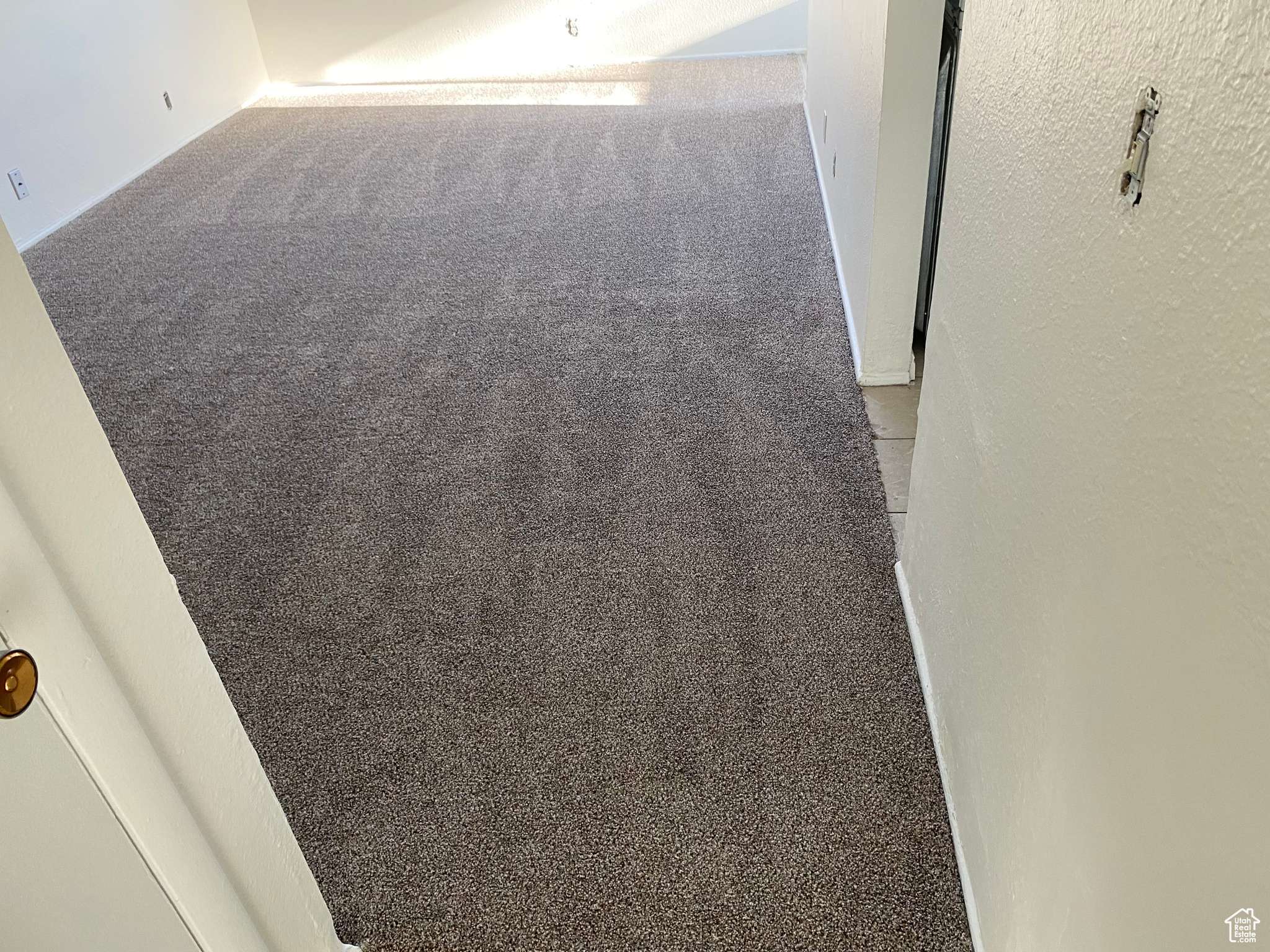Salt Lake City, UT 84116,768 N REDWOOD RD W #01