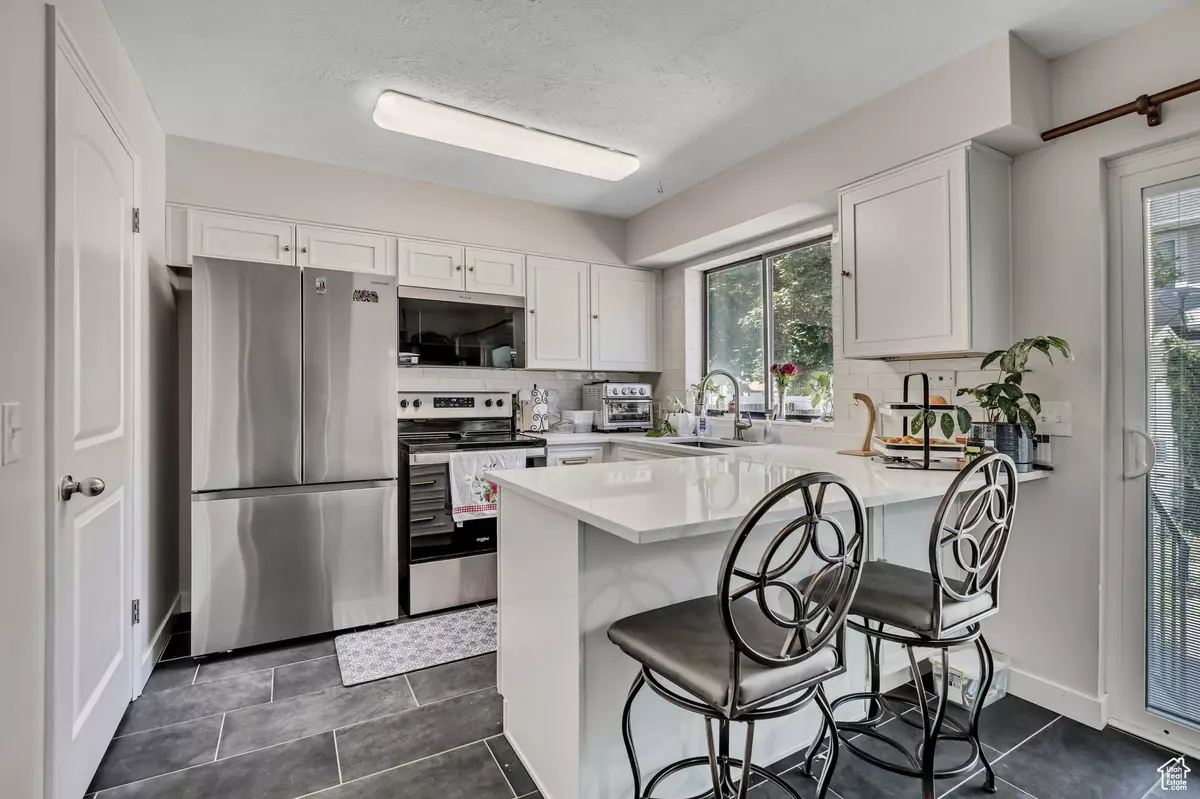 Layton, UT 84041,857 E 575 N
