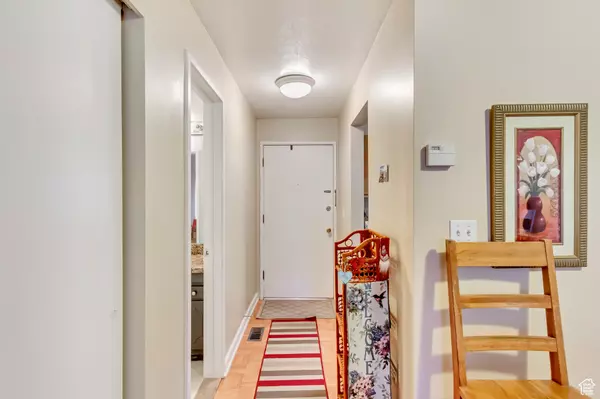 Salt Lake City, UT 84102,249 S 700 E #58