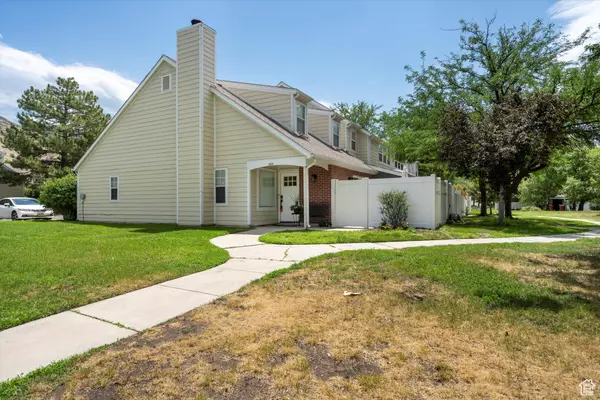 Centerville, UT 84014,866 BROOKSIDE LN
