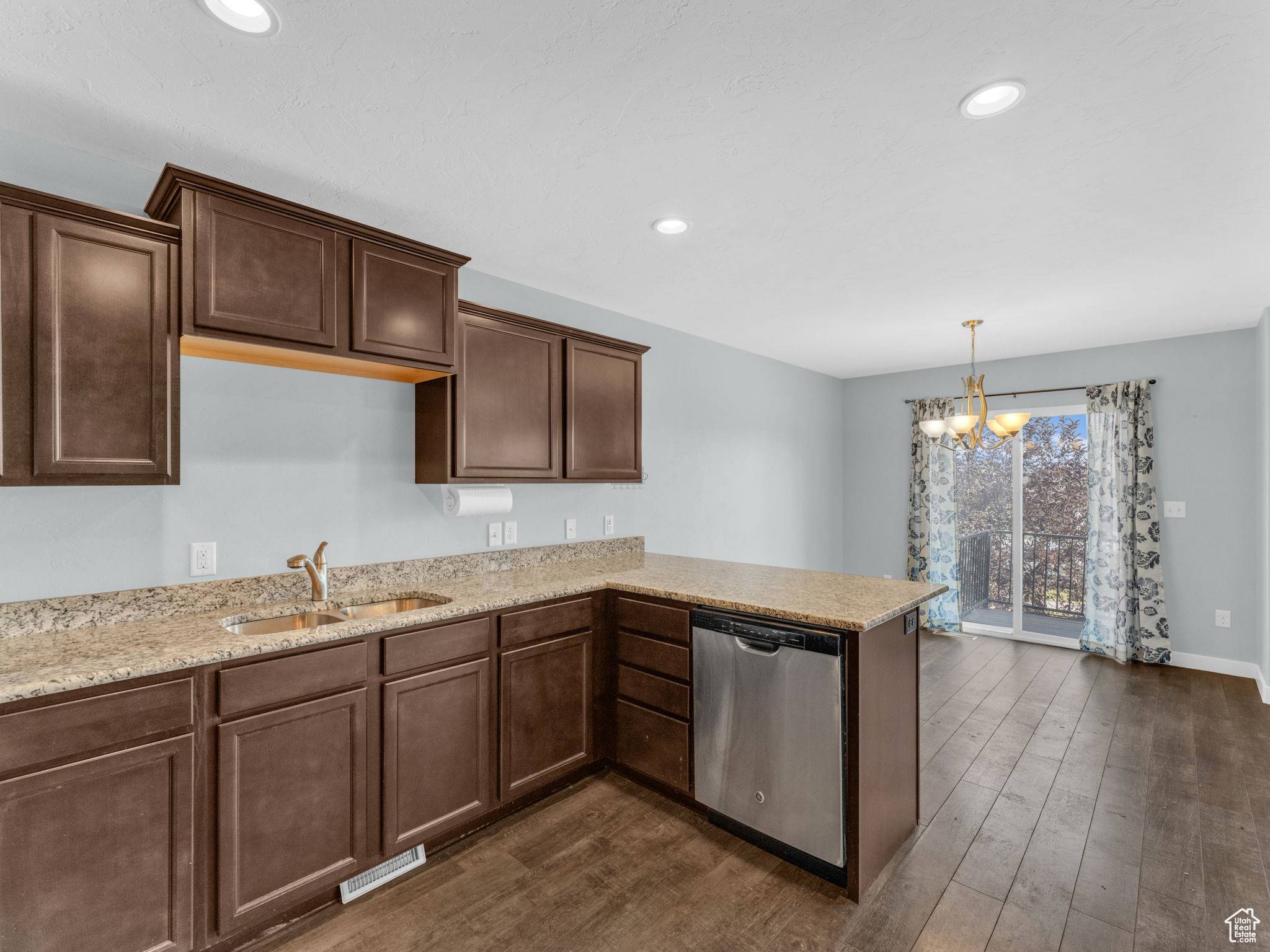 Draper, UT 84020,81 E SIDE HILL LN S