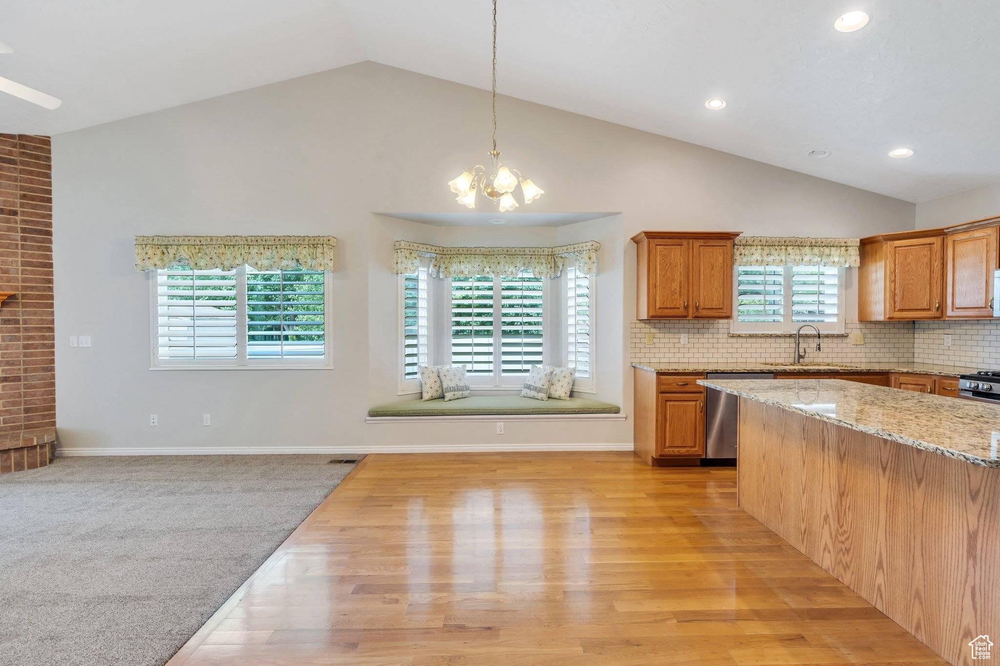 Lindon, UT 84042,537 N 80 W