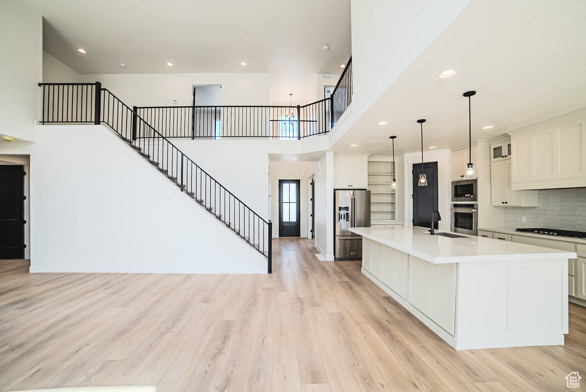 South Jordan, UT 84009,10942 S SAMOA DUNE DR