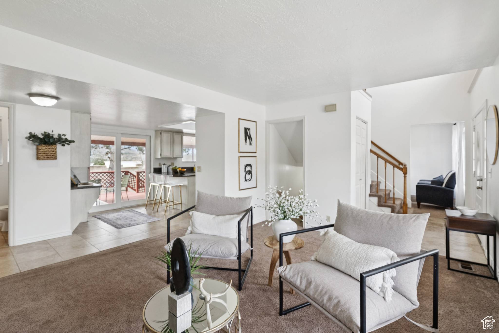 1074 E SPRING RIDGE DR, Sandy, UT 84094