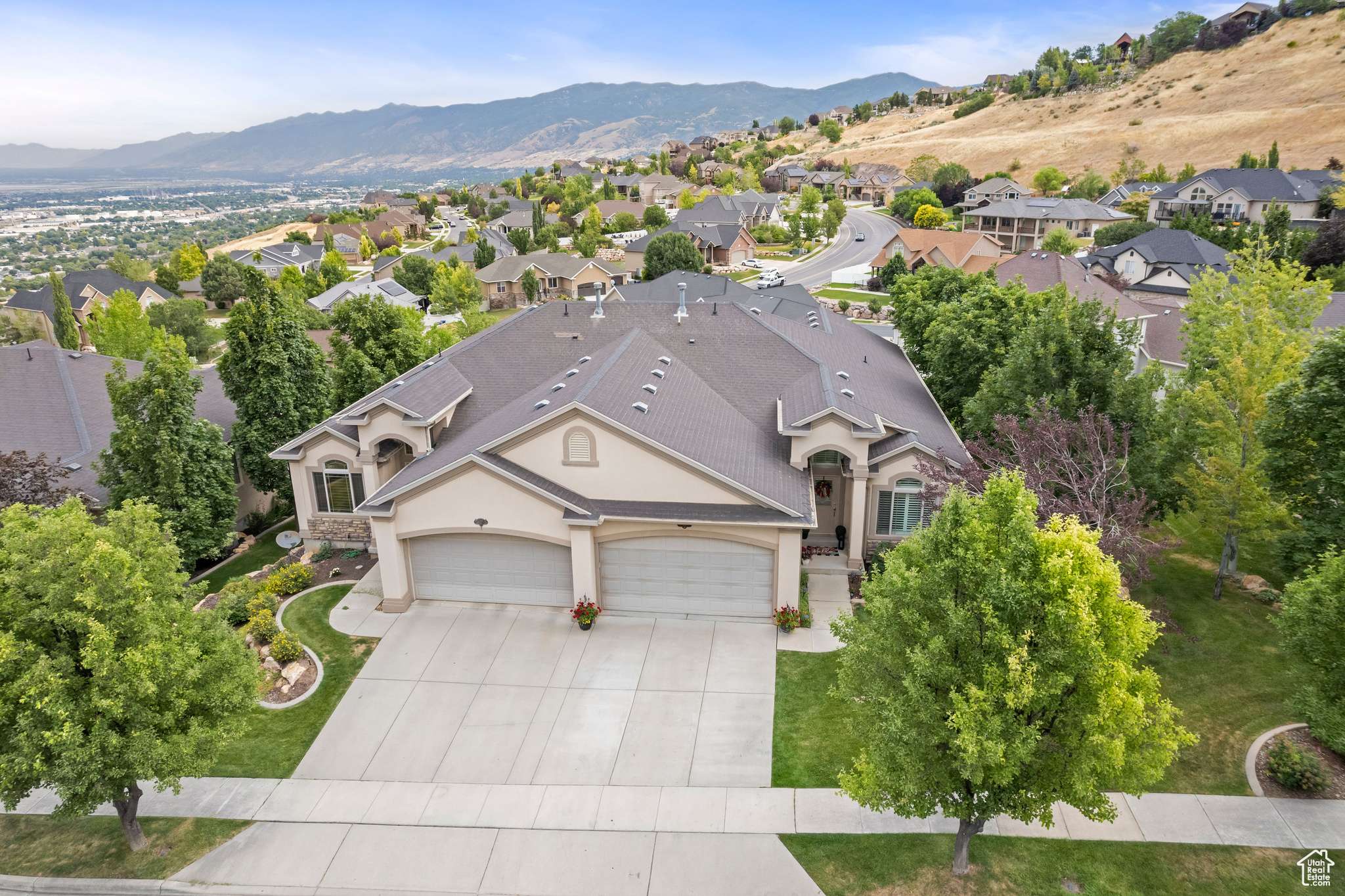 311 E EDGEMONT DR S, North Salt Lake, UT 84054