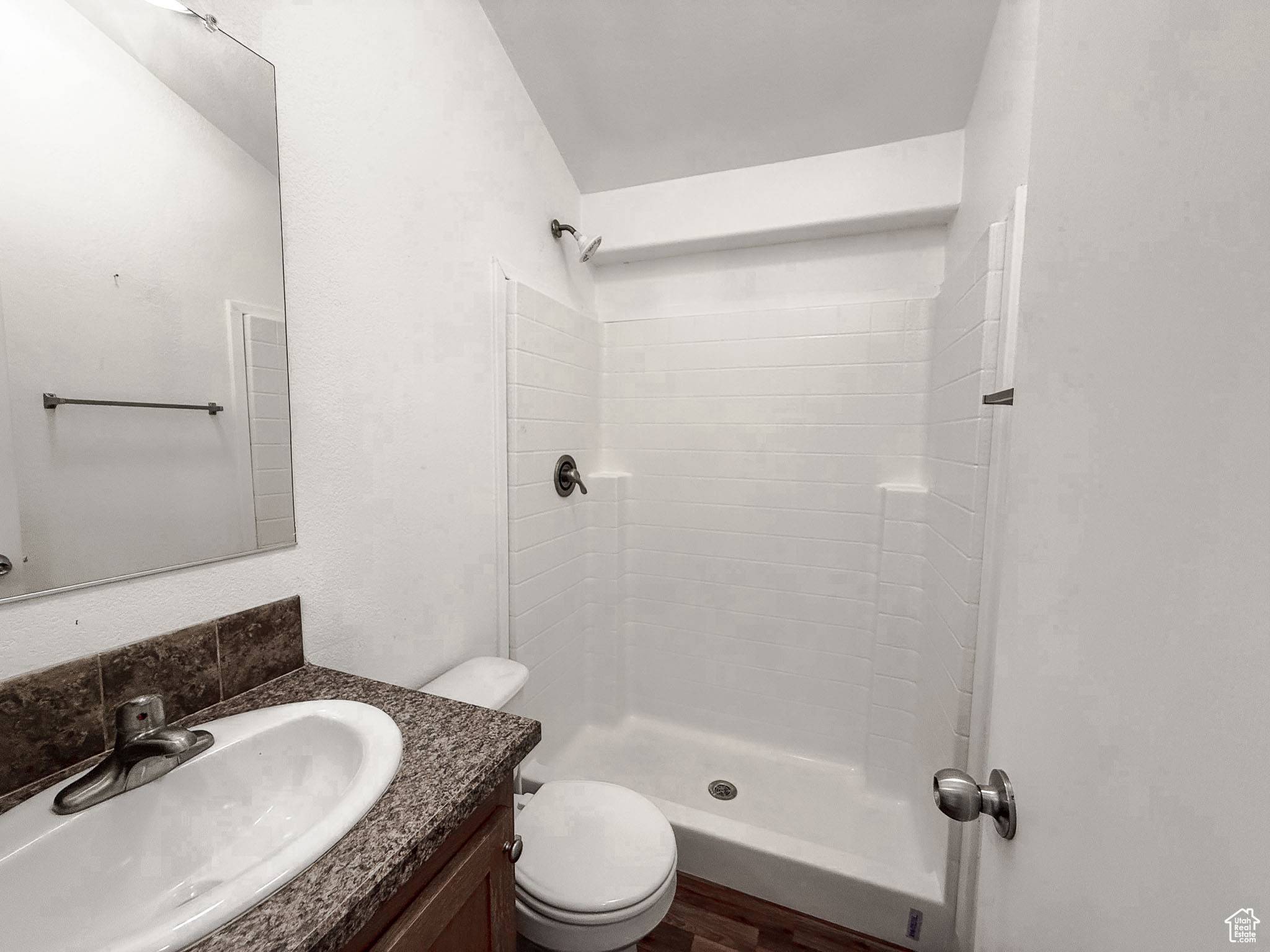 Ogden, UT 84404,200 N HARRISVILLE RD E #8