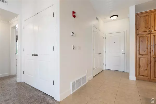Orem, UT 84057,983 W 1055 N #816